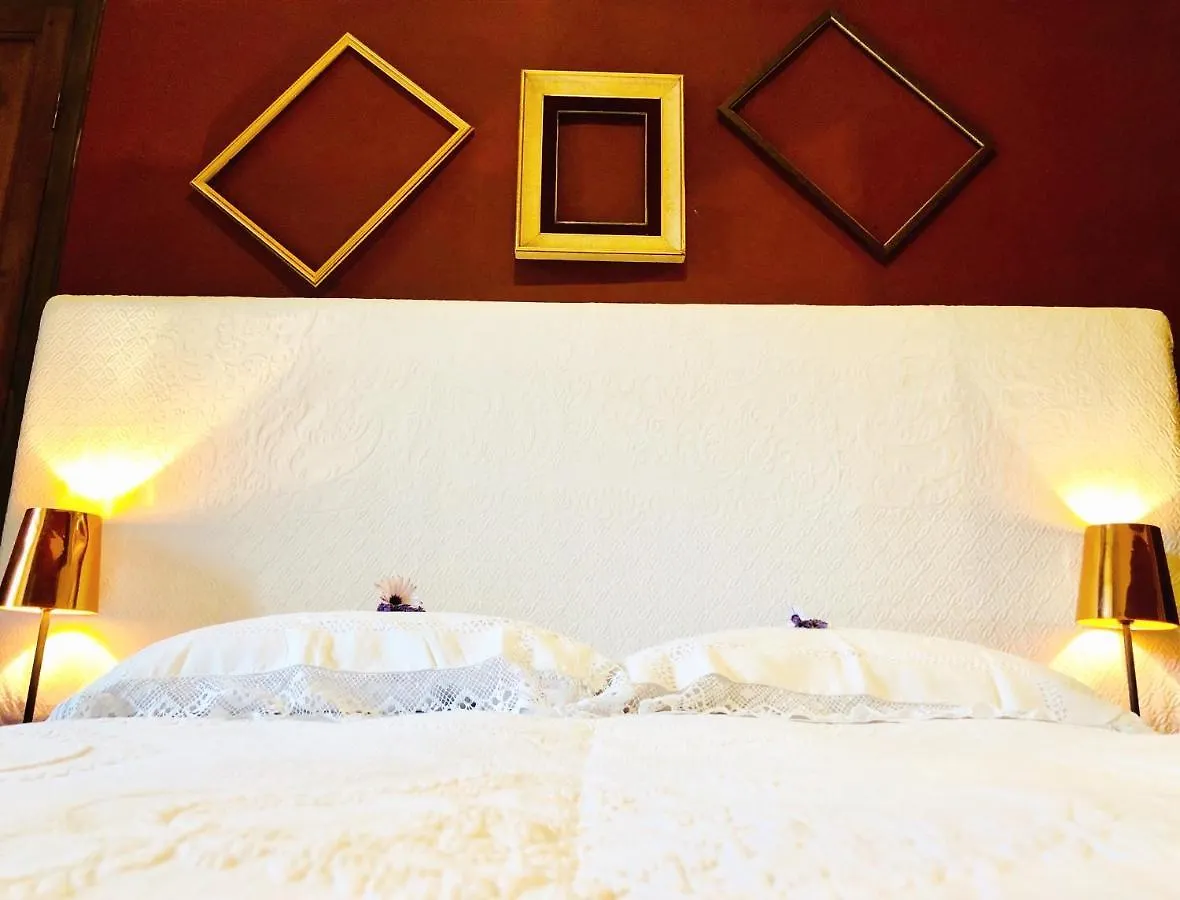 Apartment Stecado - Prearunda Con 2 Camere Matrimoniali, Nella Piazza Centrale Dolceacqua
