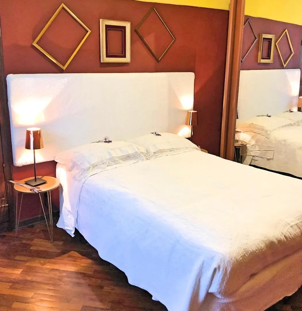 Stecado - Prearunda Con 2 Camere Matrimoniali, Nella Piazza Centrale Dolceacqua